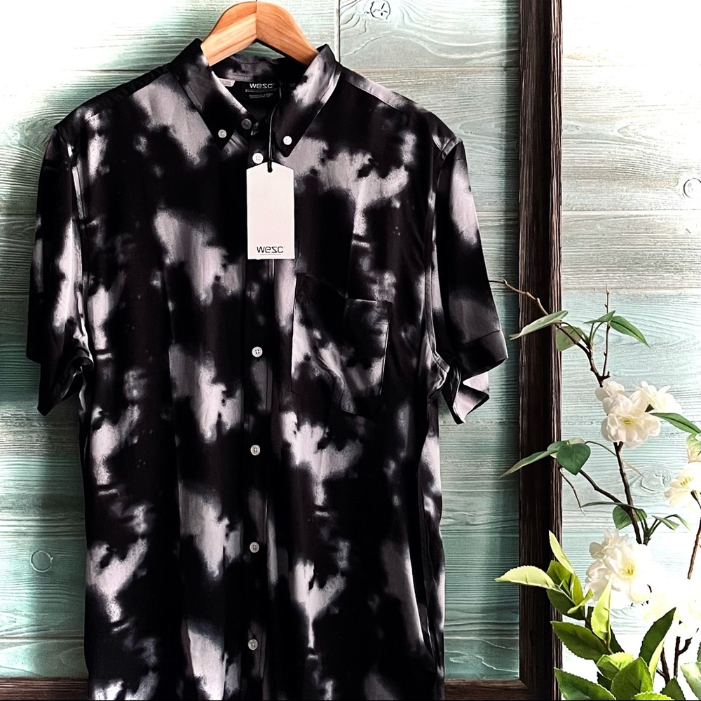 WeSC “Oden” Black White Tie Dye S/S Shirt S/M/3